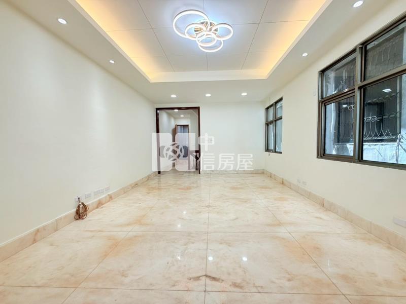 北區邊間臨路透店房屋室內格局與周邊環境