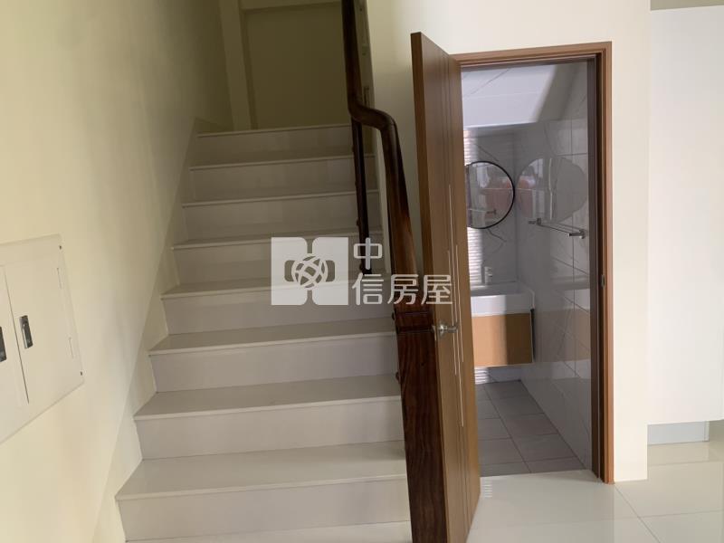 全新電梯透天車墅(2)房屋室內格局與周邊環境