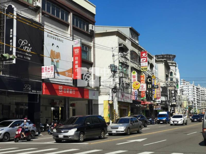 樹孝商圈.20米路.透天店面建地房屋室內格局與周邊環境