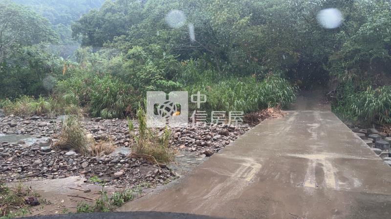 @誠心出售.出價就談@太平*景觀大平台*2分半農地* 低總價~420萬*專約.歡迎同行配件.房屋室內格局與周邊環境