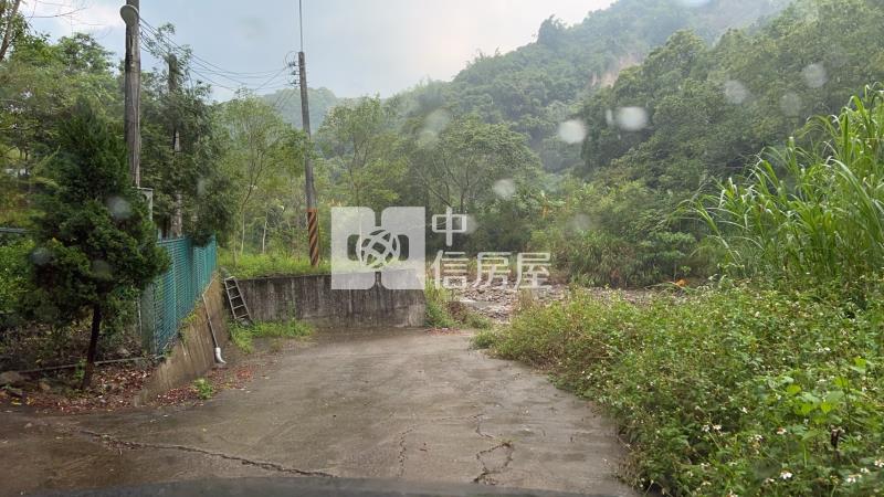 @誠心出售.出價就談@太平*景觀大平台*2分半農地* 低總價~420萬*專約.歡迎同行配件.房屋室內格局與周邊環境