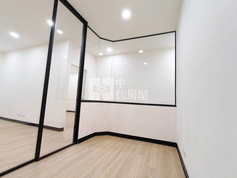 【新世紀】鄰近中路特區1樓3房車房屋室內格局與周邊環境