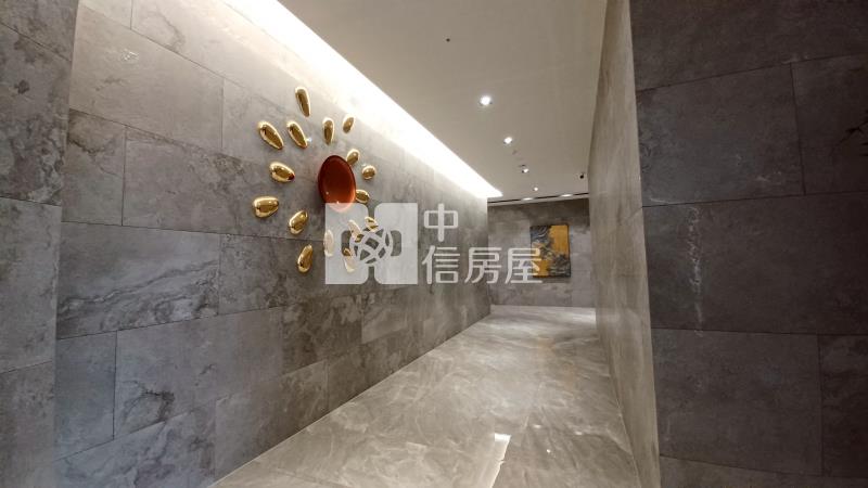 左營新核心/明亮2房大平面車位房屋室內格局與周邊環境