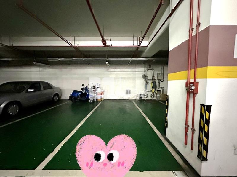 大鵬次頂樓景觀戶三房平車房屋室內格局與周邊環境