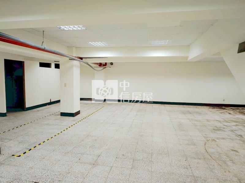 新竹車站轉運站商場房屋室內格局與周邊環境