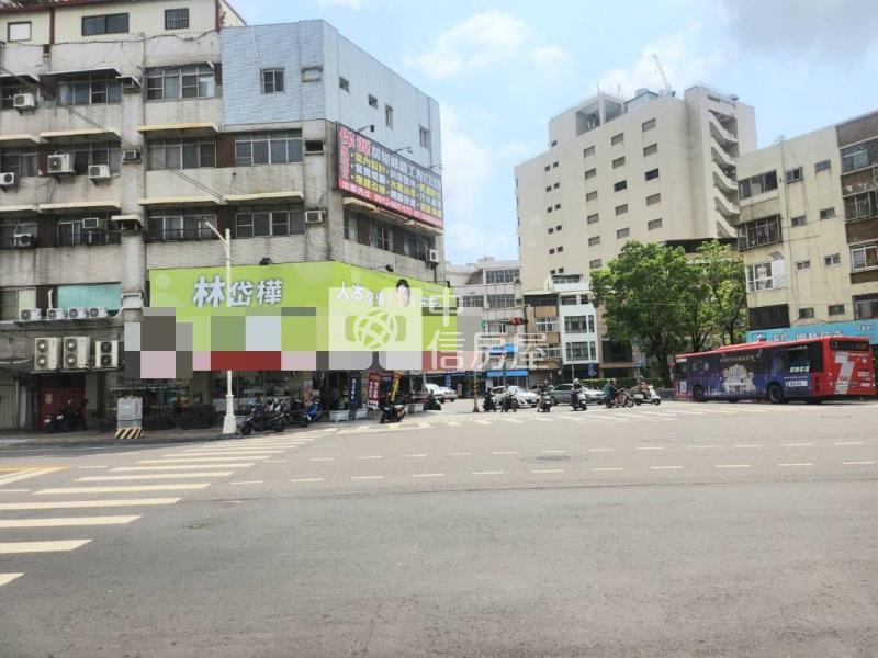 人體印鈔機「金雞母現身」房屋室內格局與周邊環境
