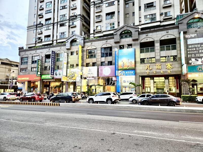 正崇德路稀有熱鬧金店房屋室內格局與周邊環境