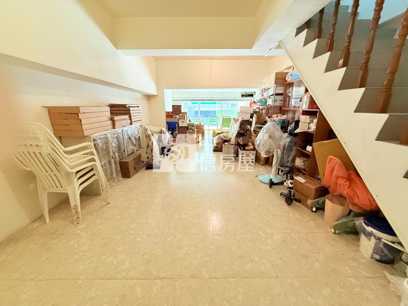 正崇德路稀有熱鬧金店房屋室內格局與周邊環境