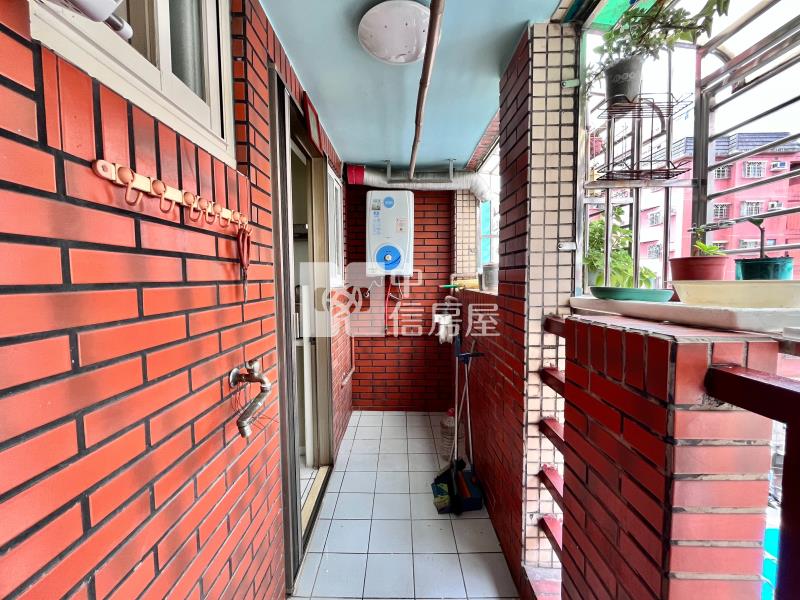 興安商圈採光三房房屋室內格局與周邊環境