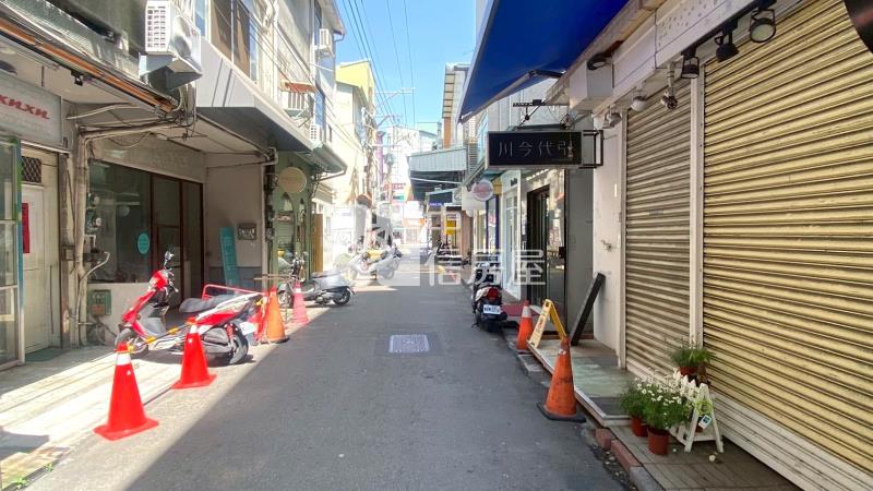 文華路巷內6間透套住二可營登房屋室內格局與周邊環境
