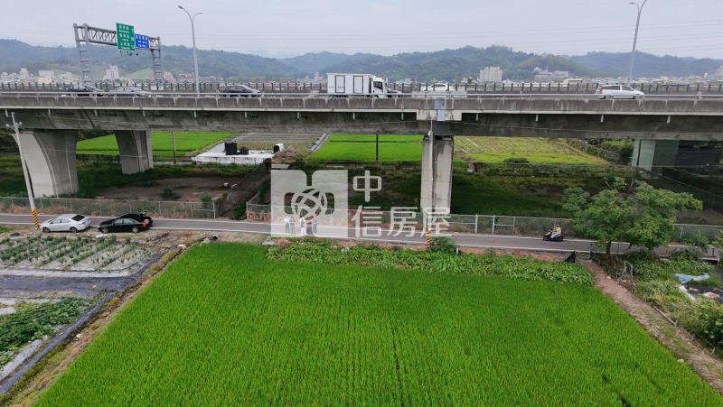 台中霧峰亞大方正農地房屋室內格局與周邊環境