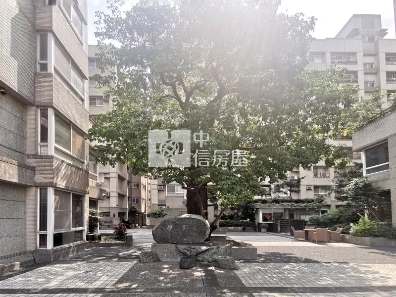林鼎願景三房平車房屋室內格局與周邊環境