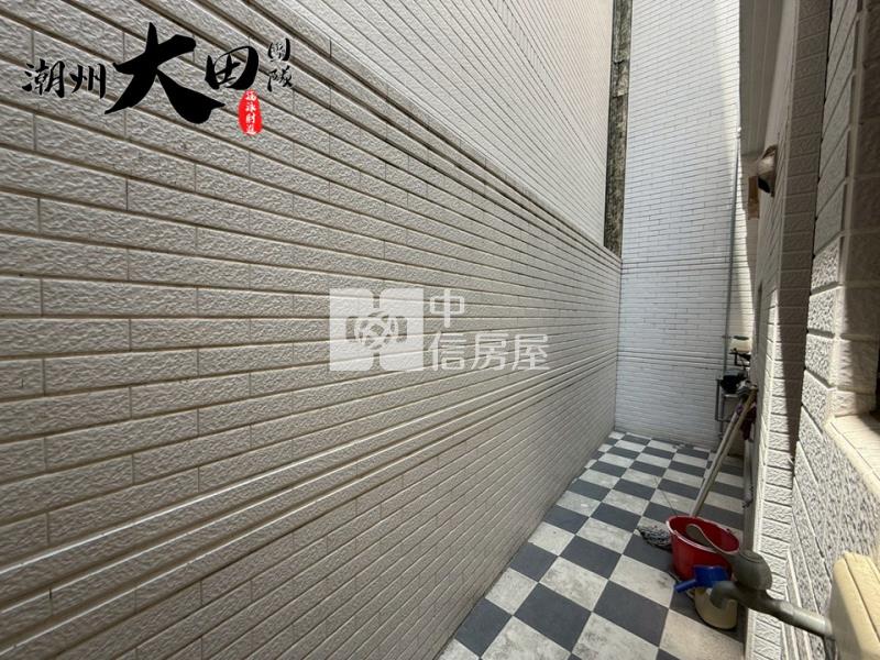 東港沿海路金店面房屋室內格局與周邊環境