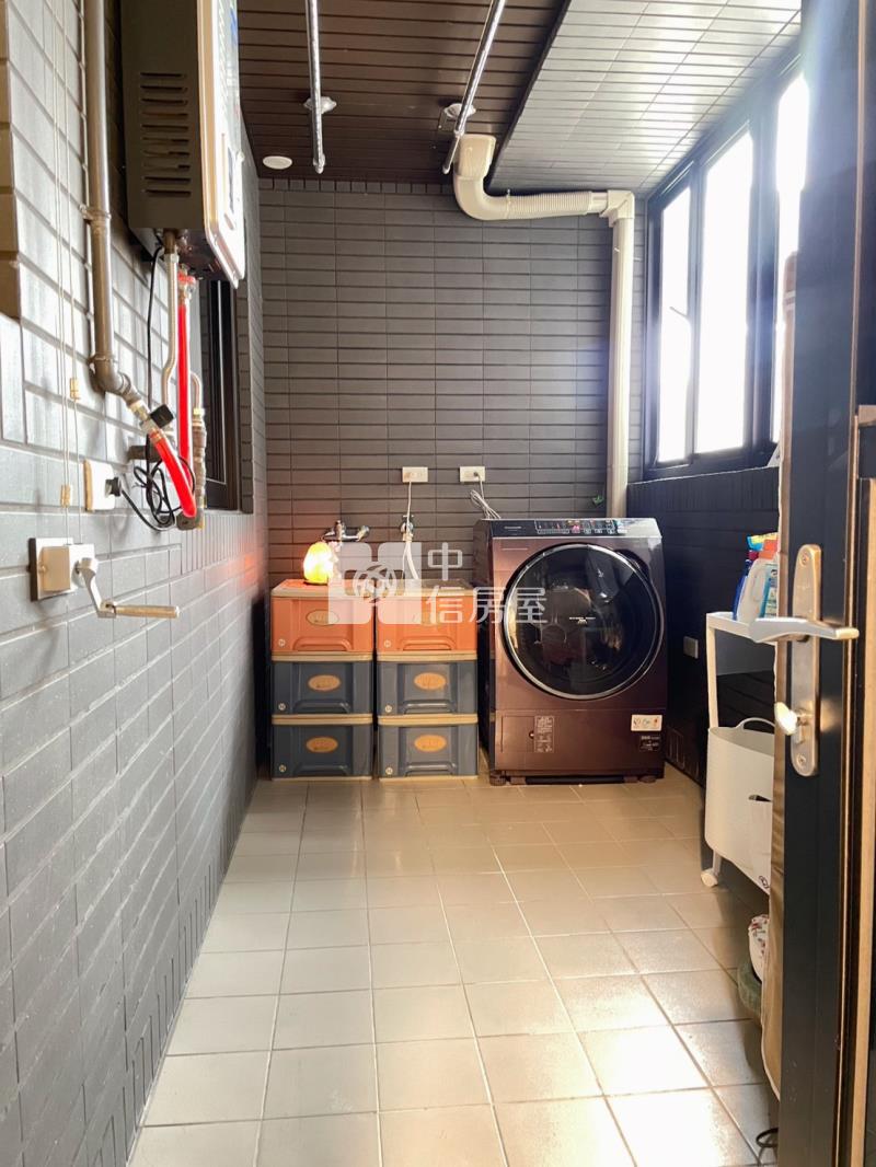 A18高鐵景觀三房雙車美宅房屋室內格局與周邊環境