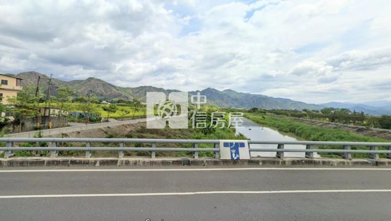 美濃三面臨路面寬農地房屋室內格局與周邊環境