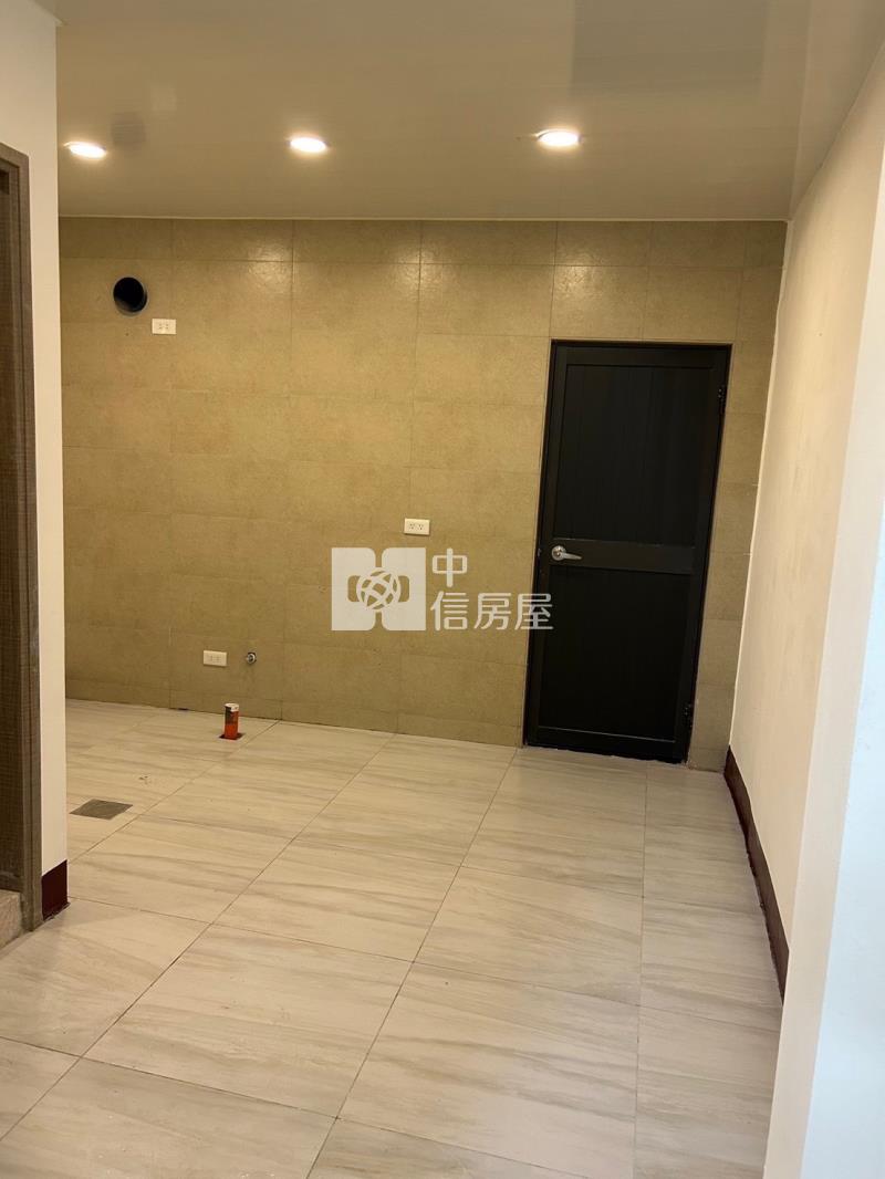 大寮翻新車庫透天房屋室內格局與周邊環境