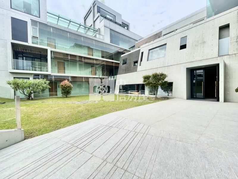 清水模白石隱精裝2房車房屋室內格局與周邊環境