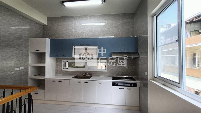 青年國中翻新優質美店住房屋室內格局與周邊環境