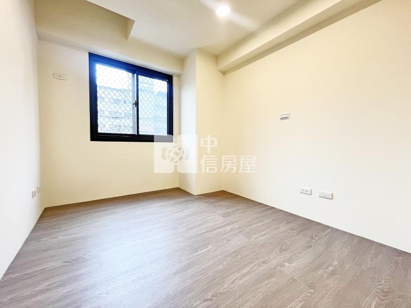 青海商圈全新整理3房車位房屋室內格局與周邊環境