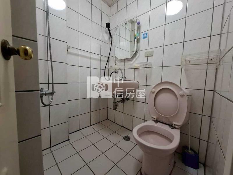 中壢體育園區低樓層美三房房屋室內格局與周邊環境
