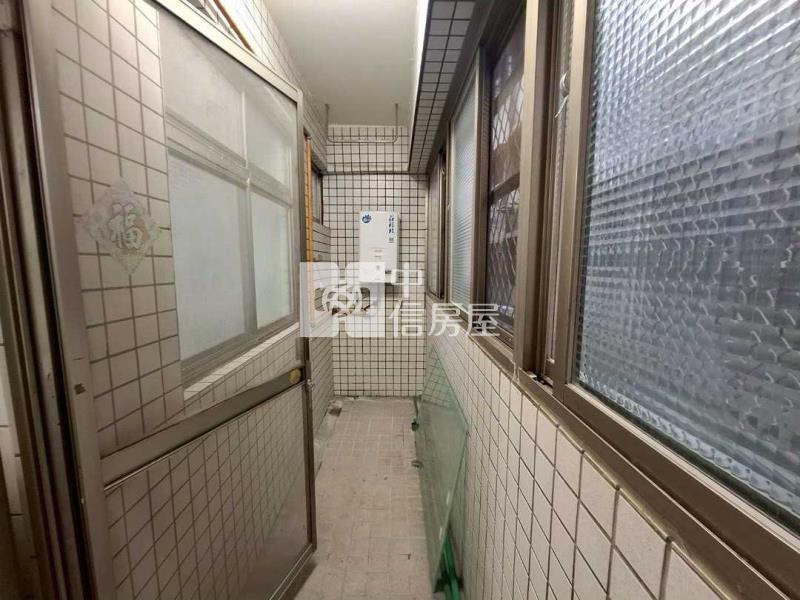 中壢體育園區低樓層美三房房屋室內格局與周邊環境