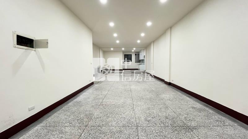篤行路店面房屋室內格局與周邊環境