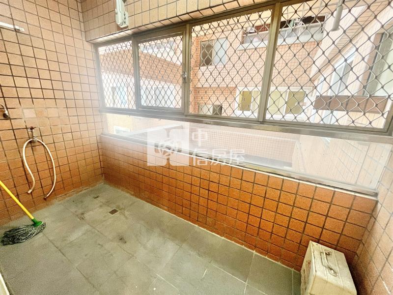 麗園道三房平車視野戶房屋室內格局與周邊環境