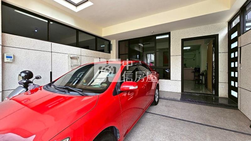 十期臨路全新未住大面寬雙車電梯別墅房屋室內格局與周邊環境