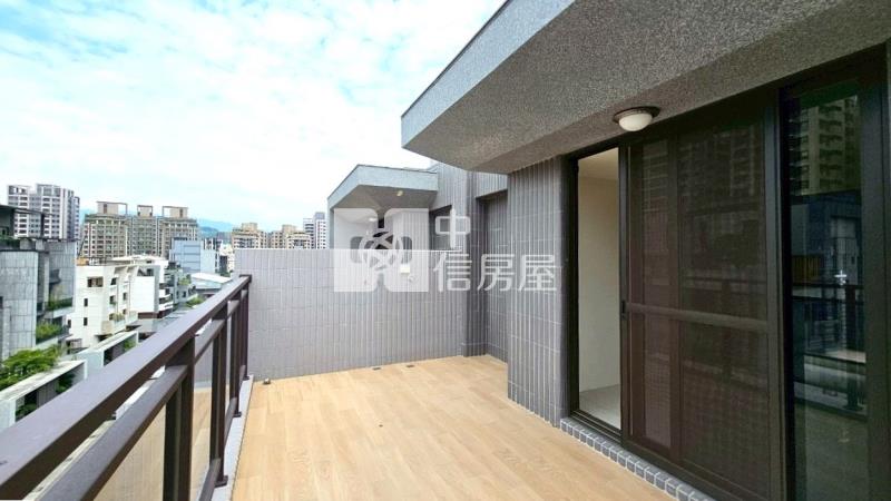 十期臨路全新未住大面寬雙車電梯別墅房屋室內格局與周邊環境