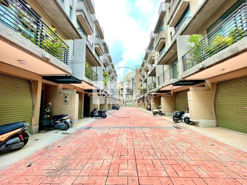 新豐站前富貴傳家4房透天房屋室內格局與周邊環境