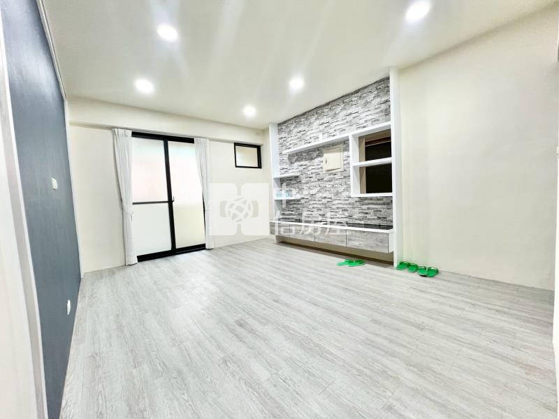臨曉明女中精裝大三房房屋室內格局與周邊環境
