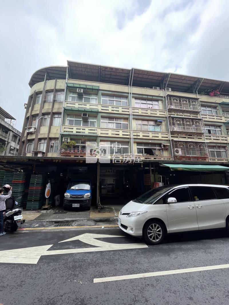 成功國小旁透天店面房屋室內格局與周邊環境