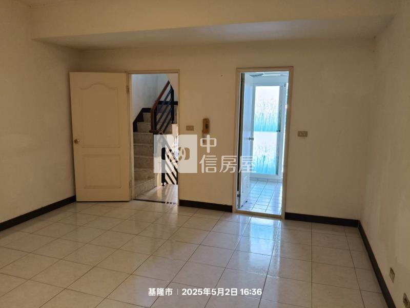 D004綠葉山莊透天房屋室內格局與周邊環境