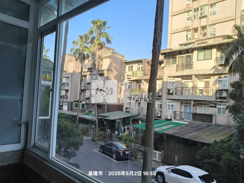 D004綠葉山莊透天房屋室內格局與周邊環境