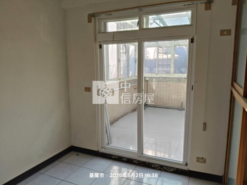 D004綠葉山莊透天房屋室內格局與周邊環境