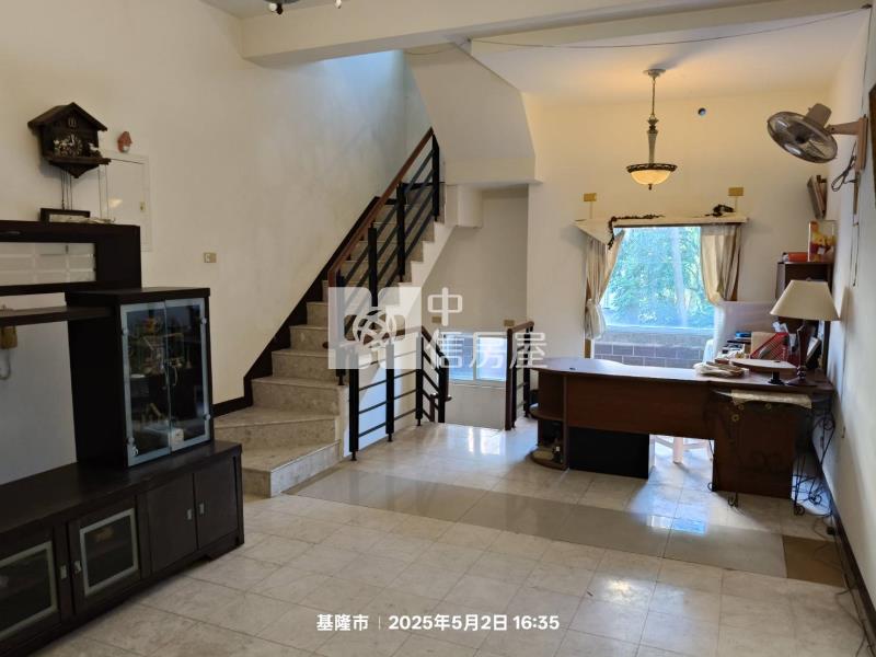 D004綠葉山莊透天房屋室內格局與周邊環境