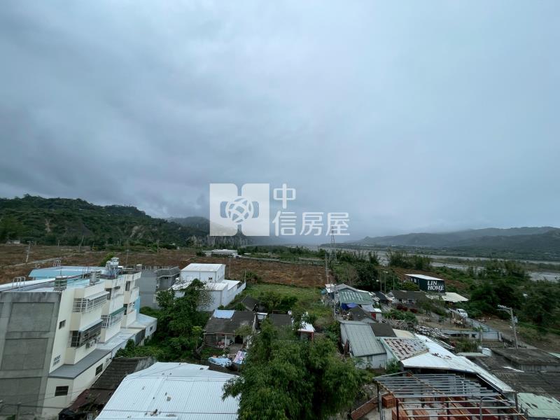 D1-37近車站好視野電梯華廈房屋室內格局與周邊環境