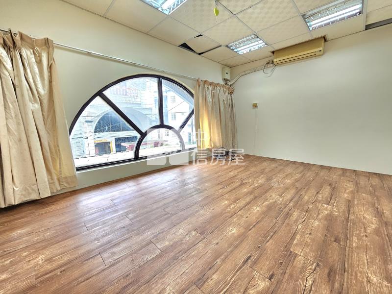 竹南園區中華路甲一透天房屋室內格局與周邊環境