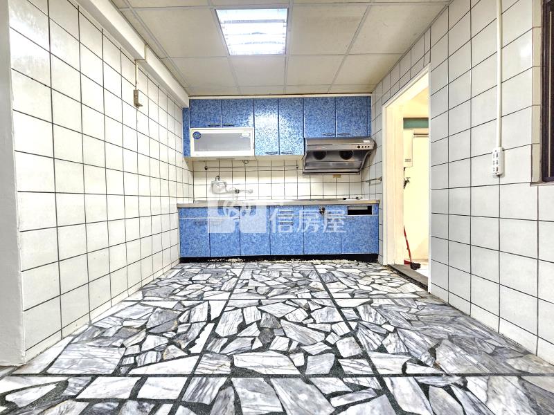 竹南園區中華路甲一透天房屋室內格局與周邊環境