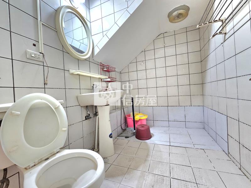 竹南園區中華路甲一透天房屋室內格局與周邊環境