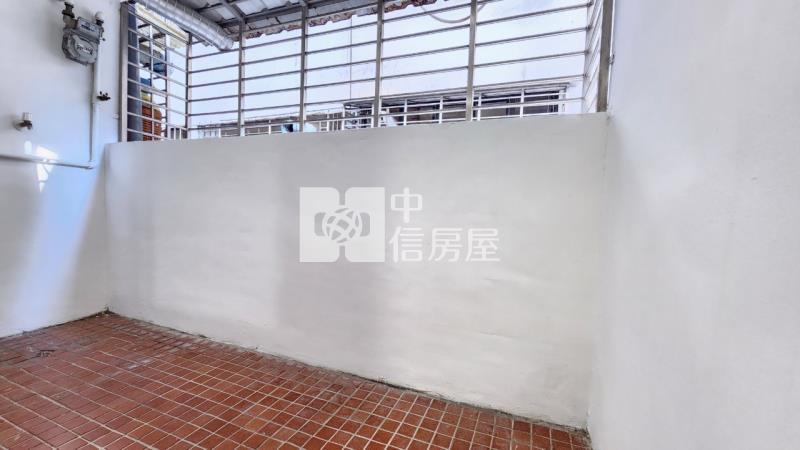 力行重疊別墅房屋室內格局與周邊環境