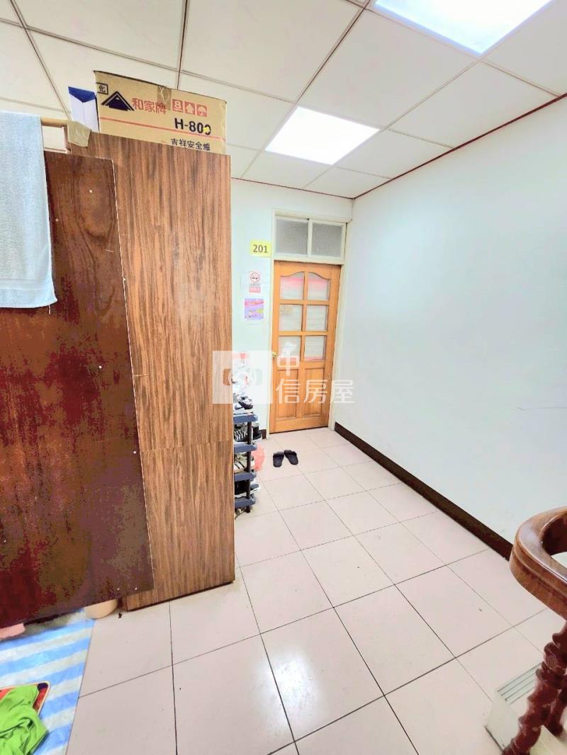 大園工業區透天店面房屋室內格局與周邊環境