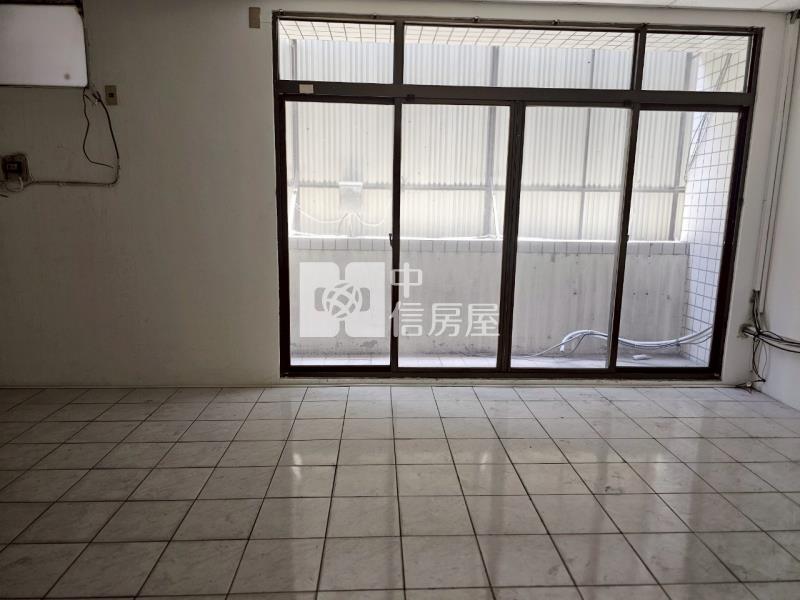 永康復華商圈大面寬雙金店住房屋室內格局與周邊環境