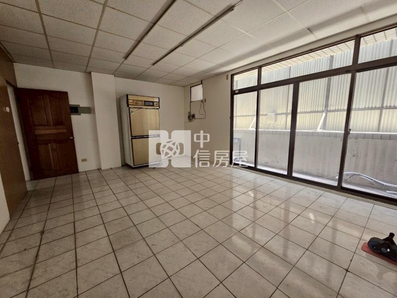 永康復華商圈大面寬雙金店住房屋室內格局與周邊環境