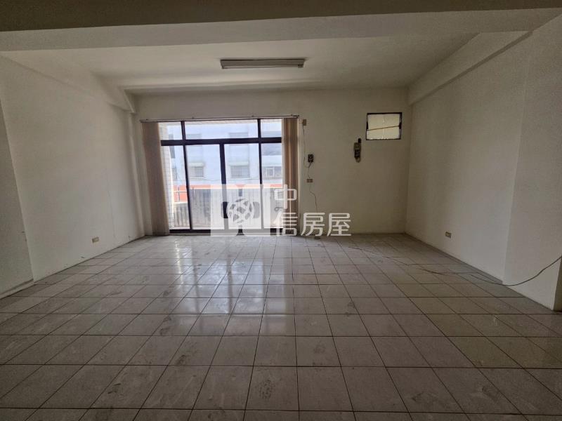 永康復華商圈大面寬雙金店住房屋室內格局與周邊環境