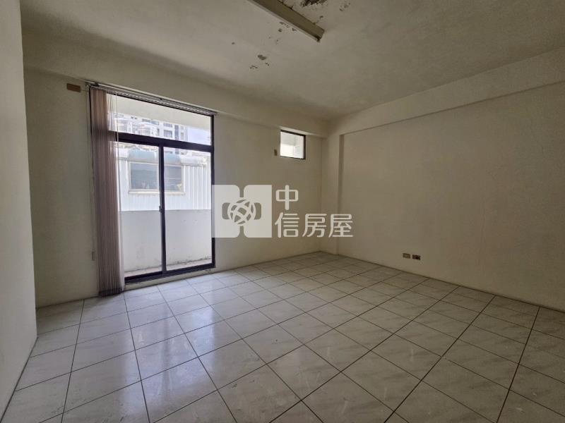 永康復華商圈大面寬雙金店住房屋室內格局與周邊環境