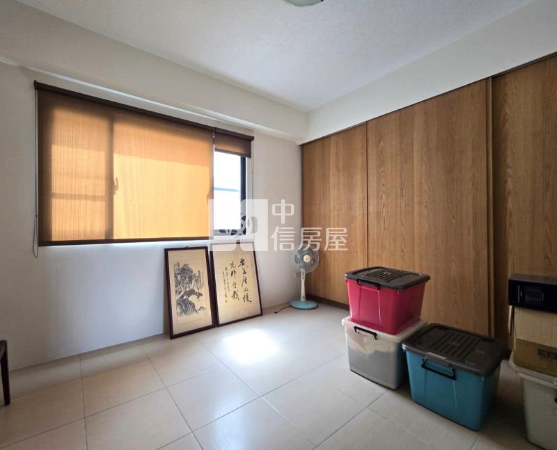 安定管寮綠光7輕屋齡透天房屋室內格局與周邊環境