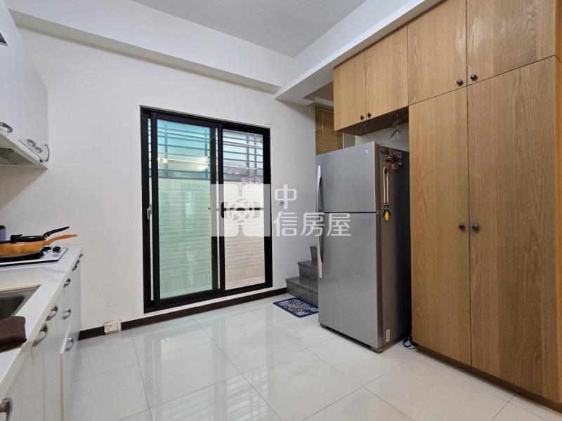安定管寮綠光7輕屋齡透天房屋室內格局與周邊環境