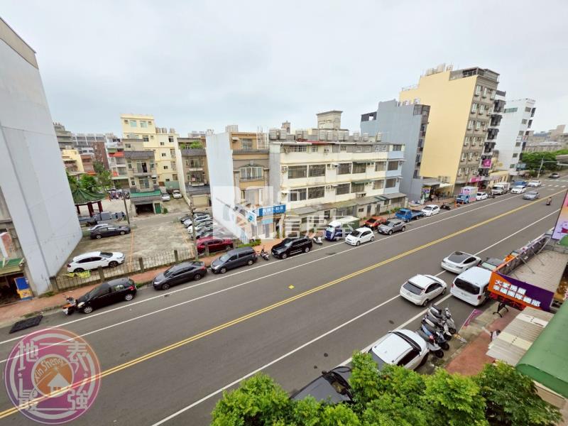 湖口工業區前後臨路雙店面透天房屋室內格局與周邊環境