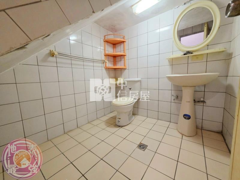 湖口工業區前後臨路雙店面透天房屋室內格局與周邊環境